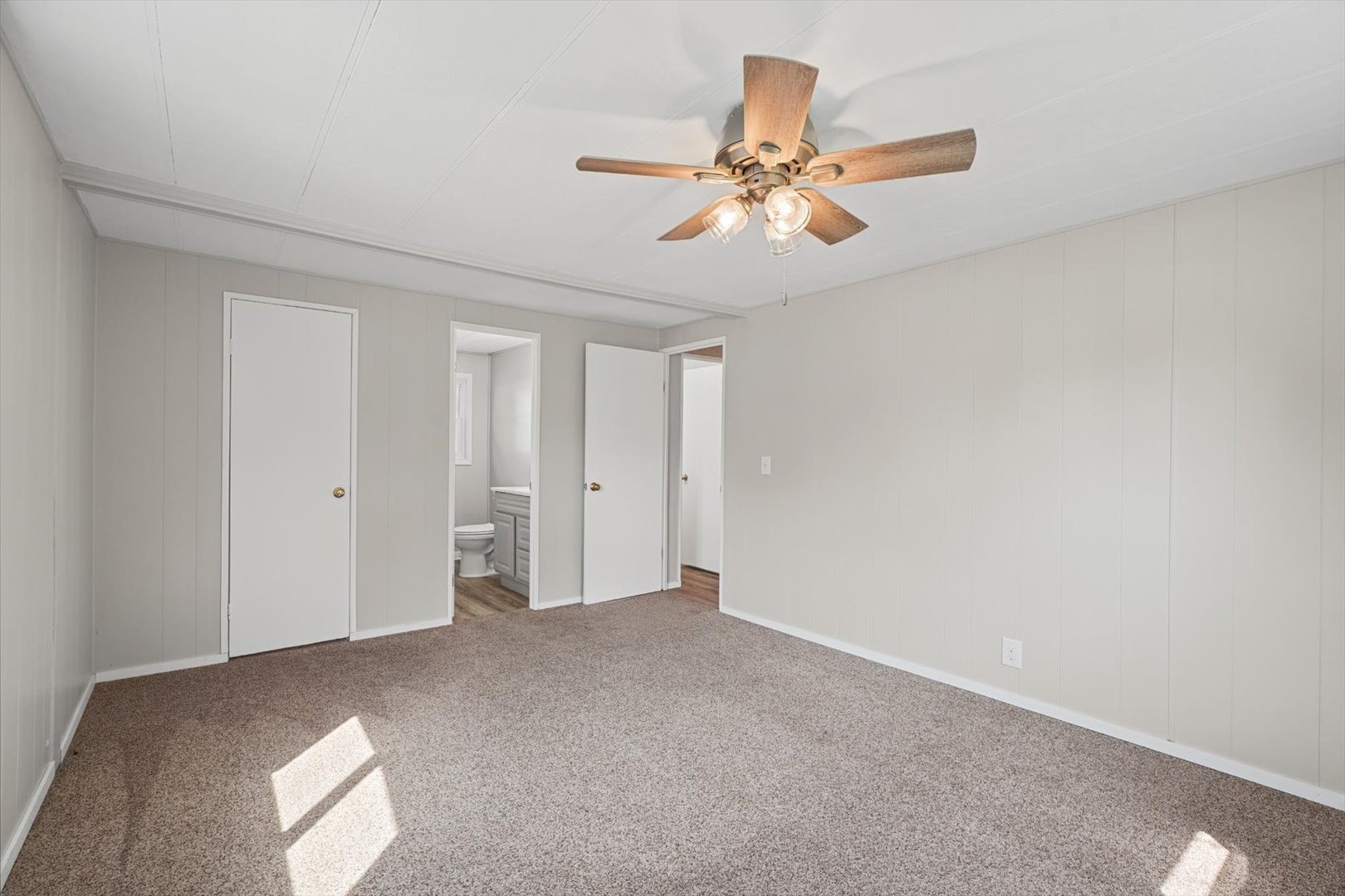 702 W Park Street Property Photo 27