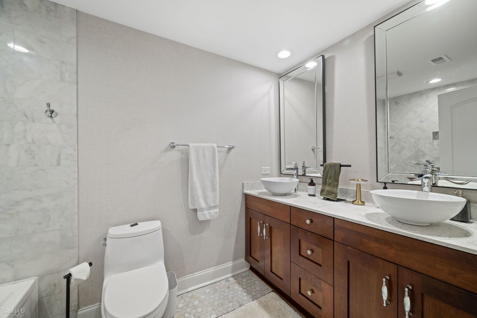 1547 N Hudson Avenue 3 Property Photo 15
