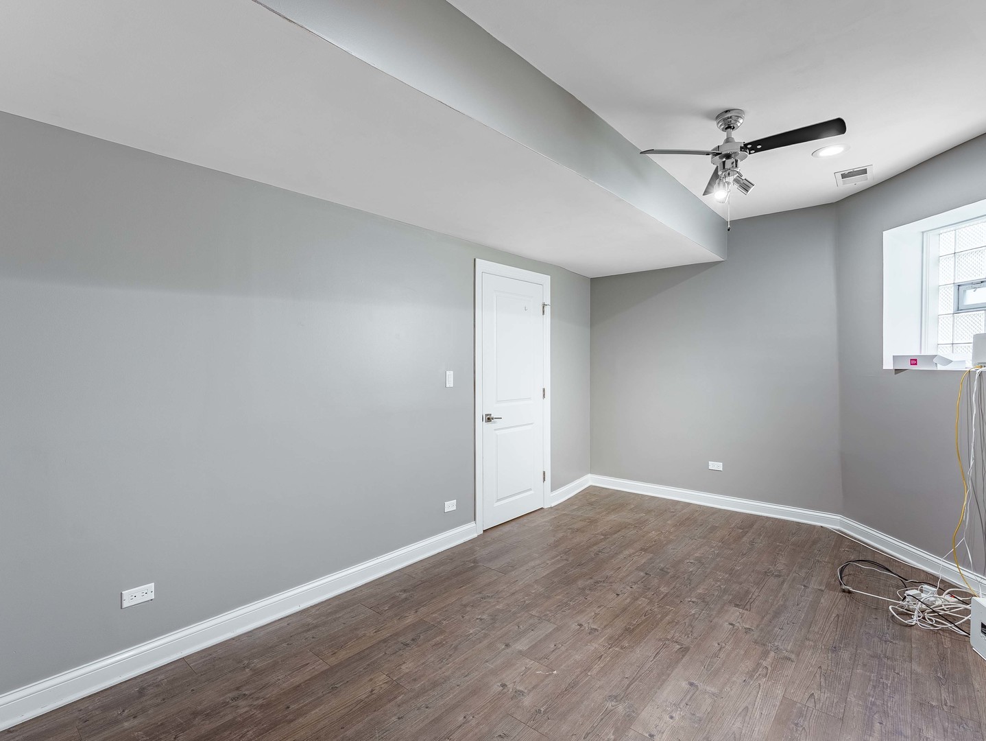 555 N Lawler Avenue G Property Photo 19