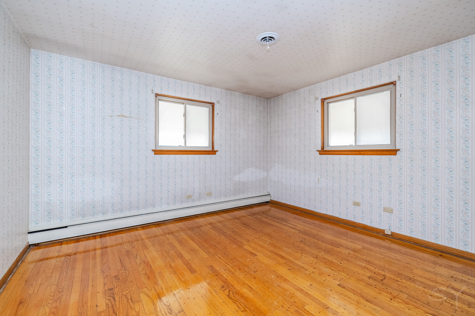 11355 S Hamlin Avenue Property Photo 10