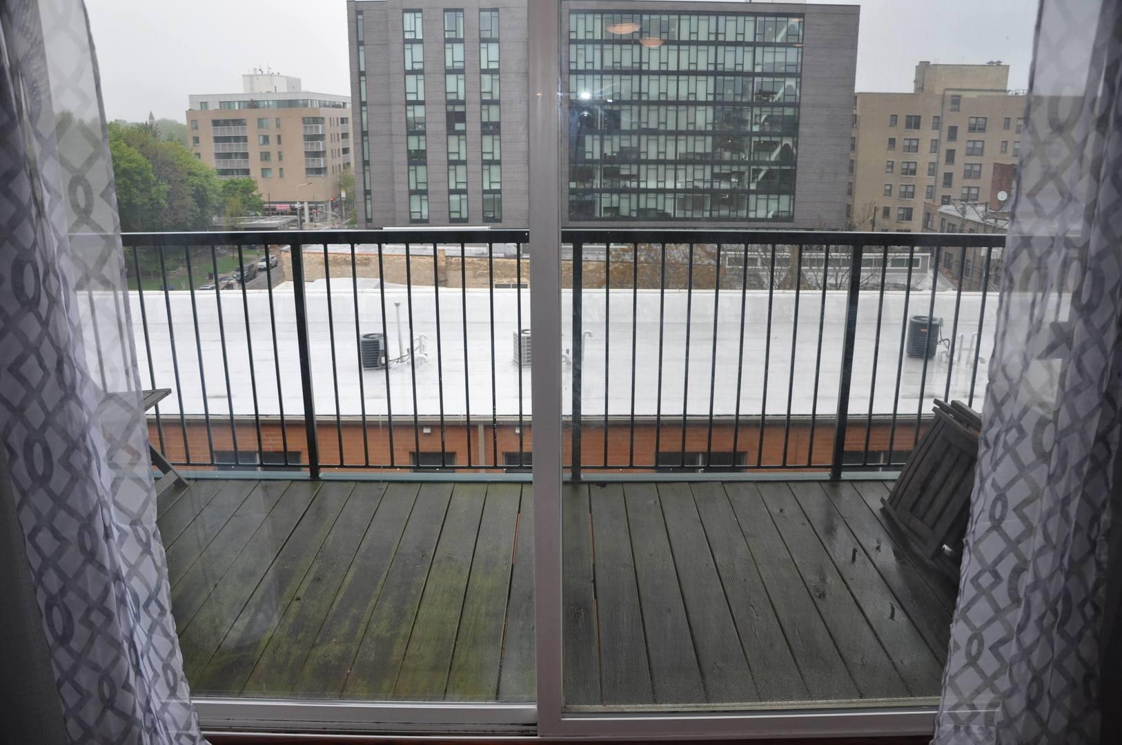 811 Chicago Avenue 703 Property Photo 12