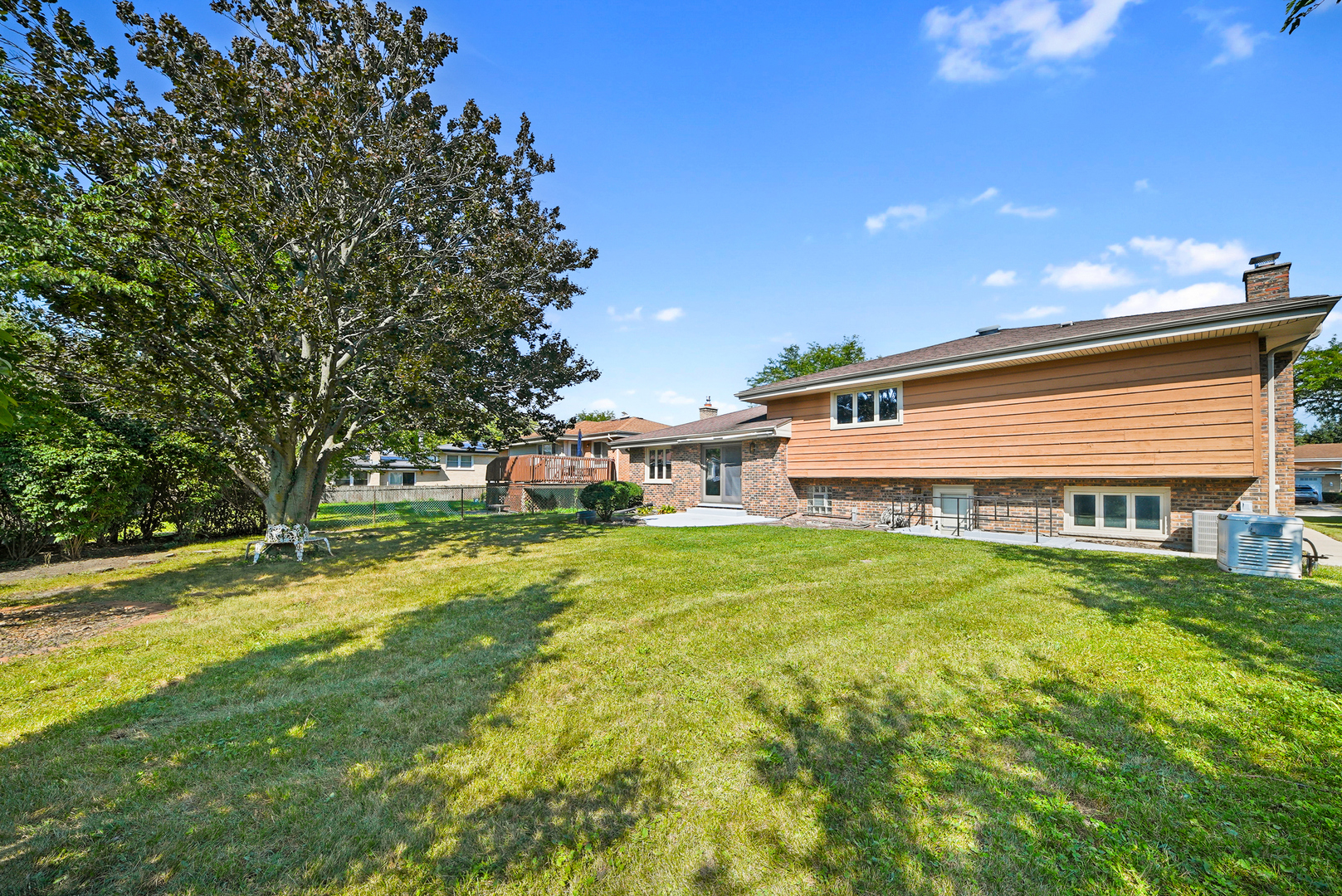 568 N Plamondon Drive Property Photo 26
