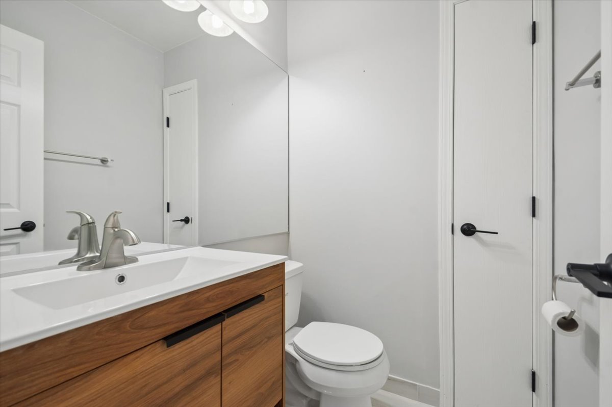 232 Dunton Court Property Photo 12