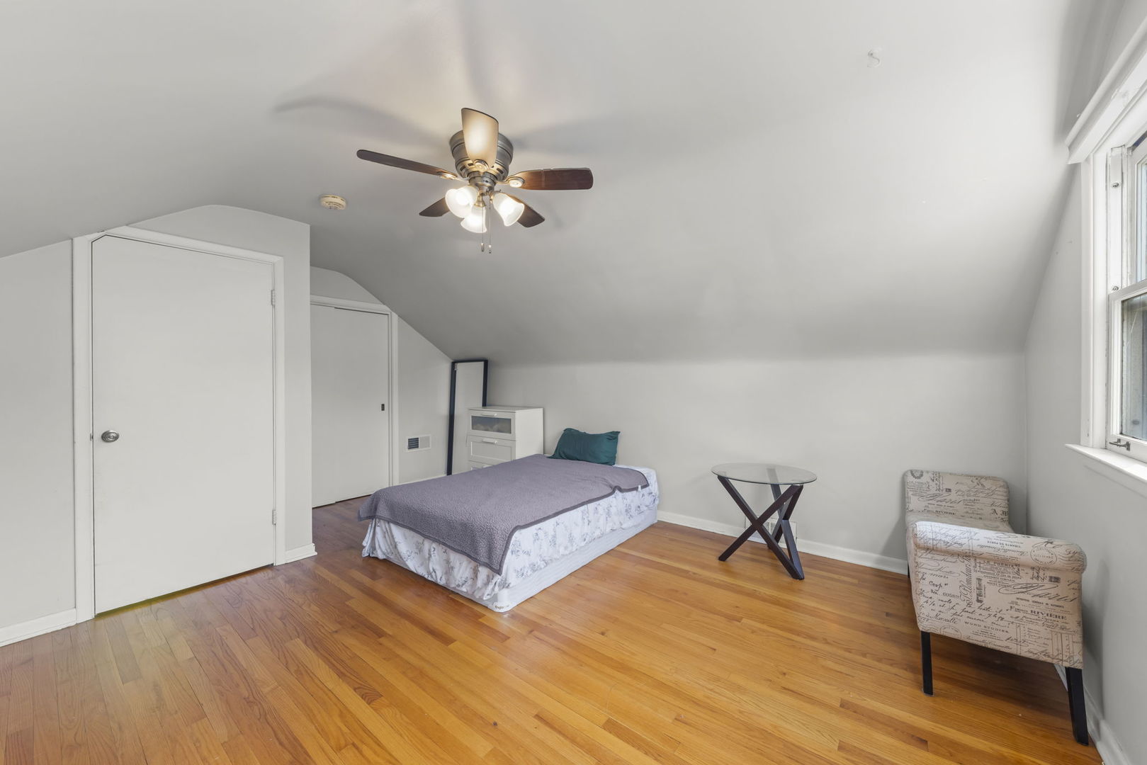 834 S Michigan Avenue Property Photo 11