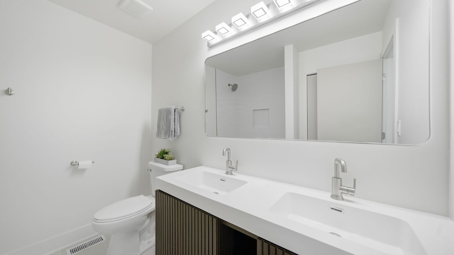 624 Holbrook Avenue Property Photo 13