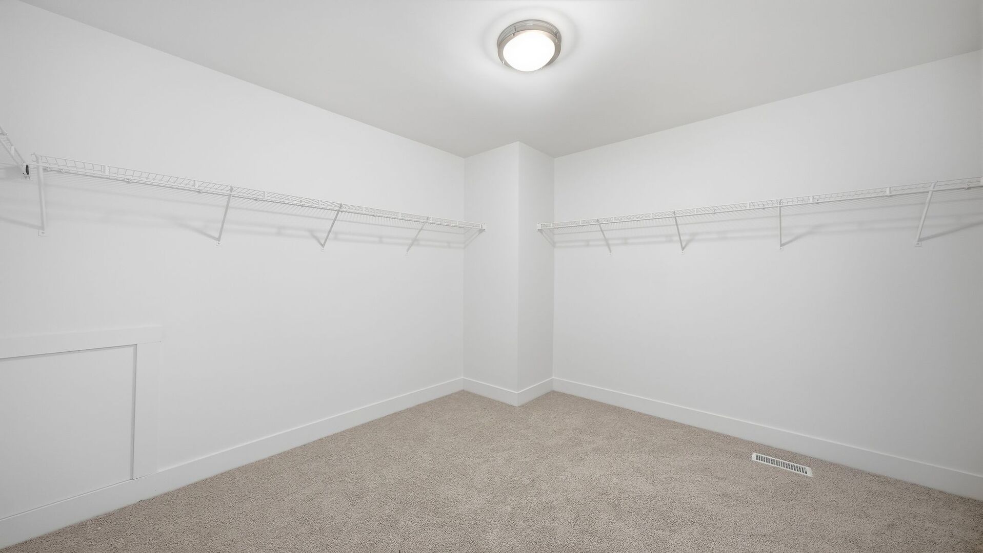 624 Holbrook Avenue Property Photo 16