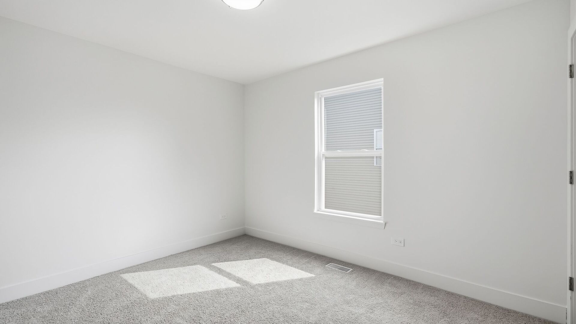 624 Holbrook Avenue Property Photo 19