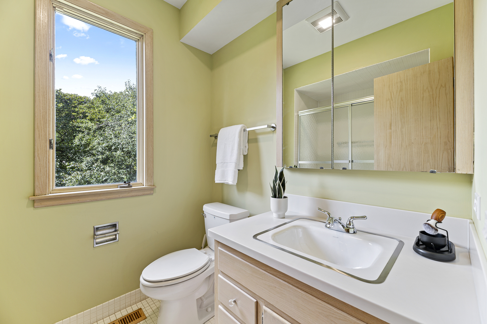 767 Whiteoaks Lane Property Photo 23