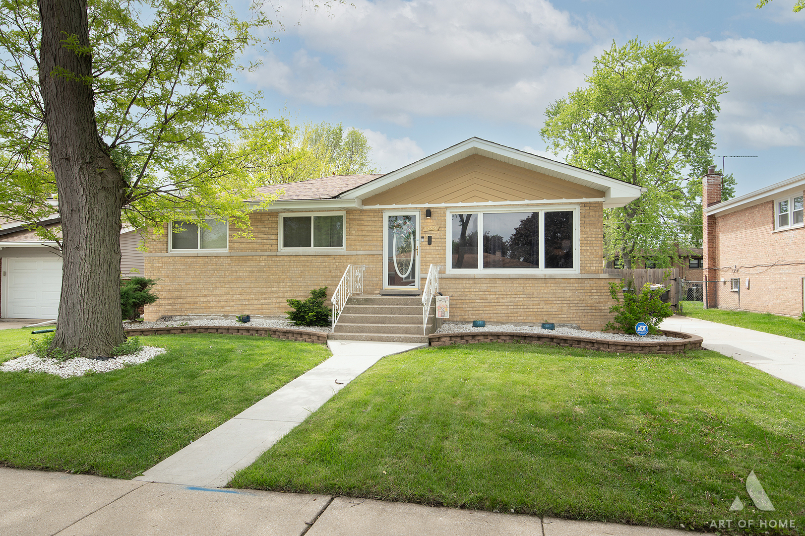15330 Ingleside Avenue Property Photo 2