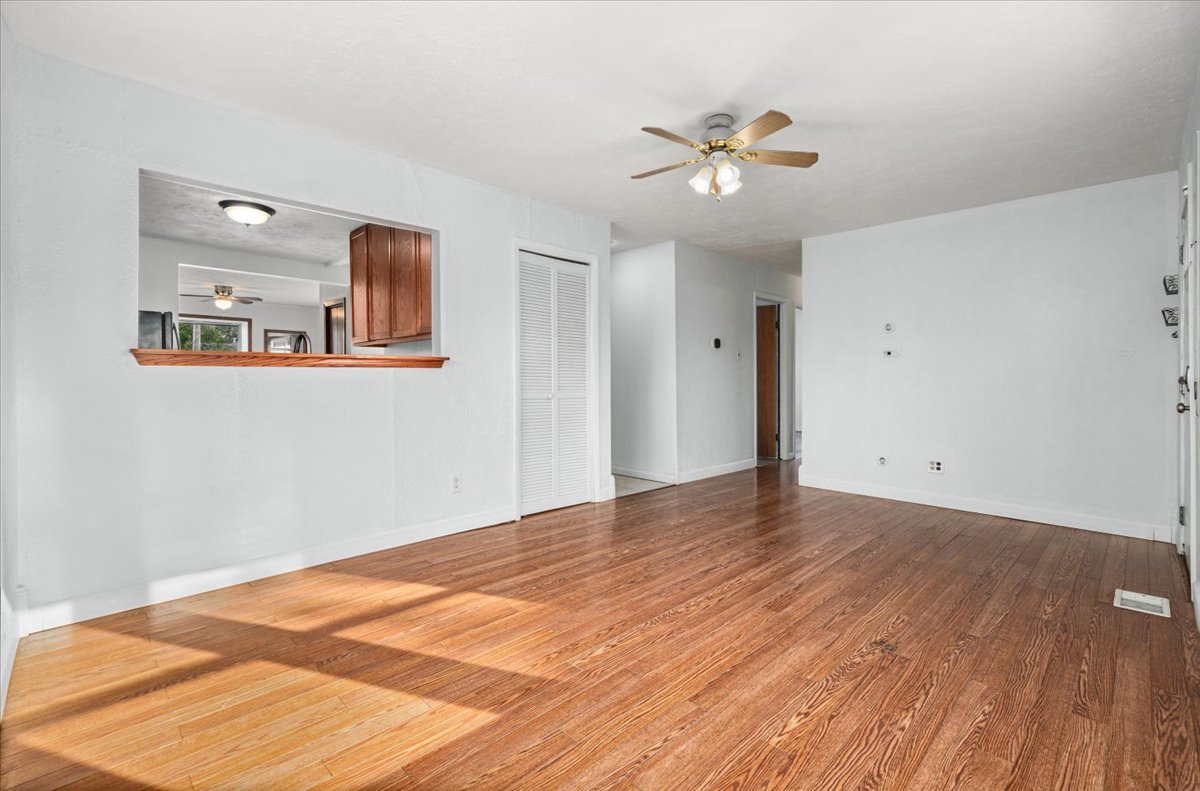 1714 Burry Circle Drive Property Photo 8