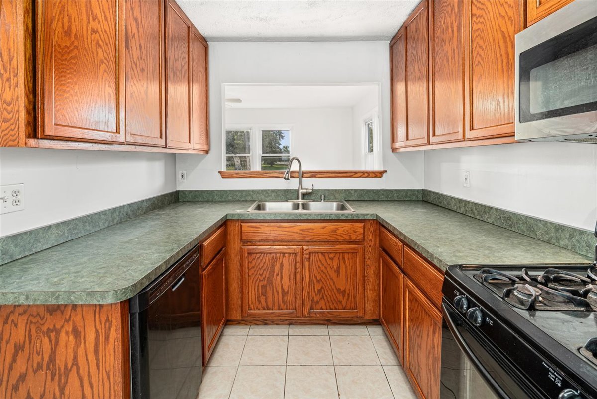 1714 Burry Circle Drive Property Photo 12