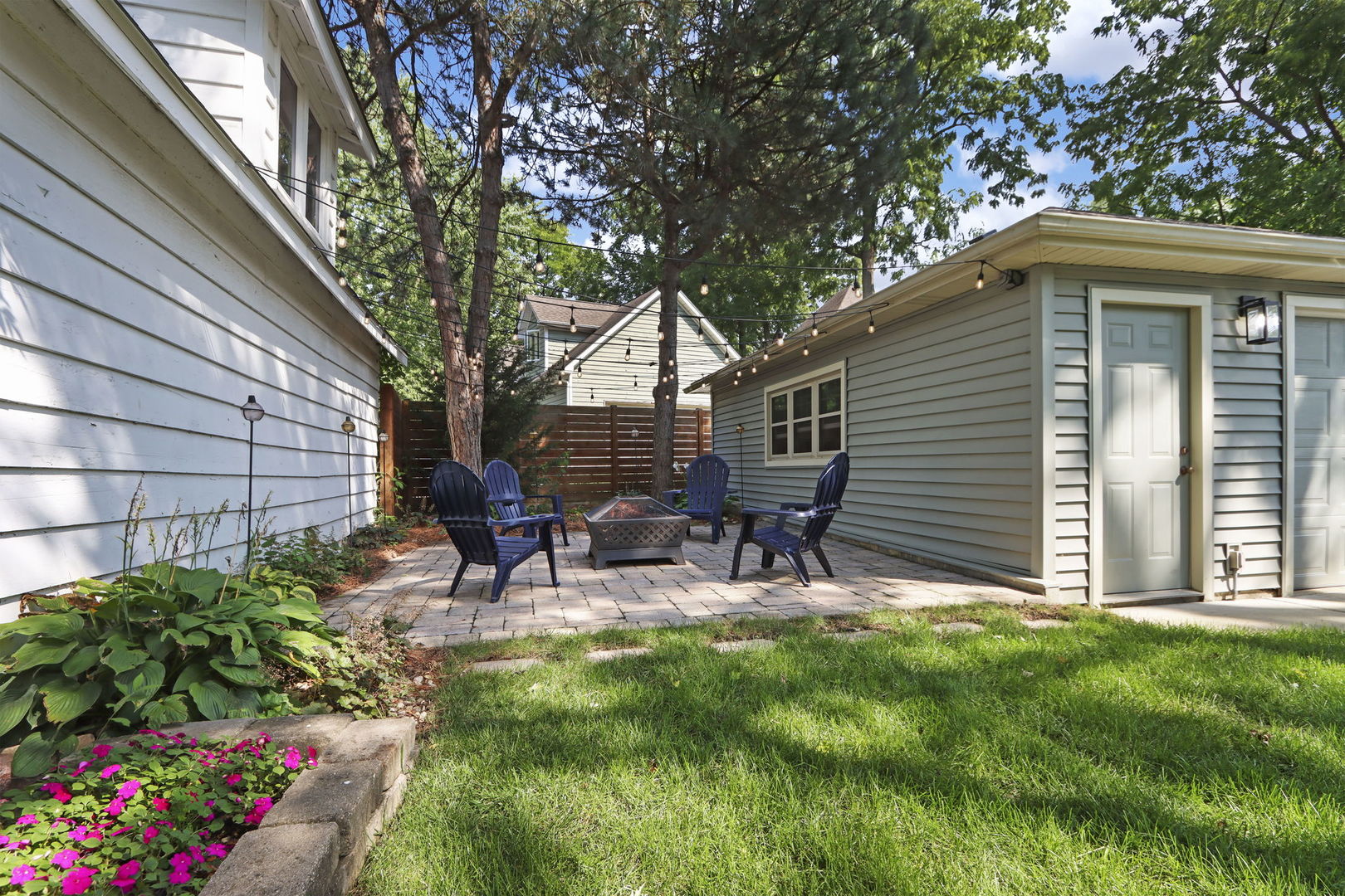943 Forest Avenue Property Photo 42