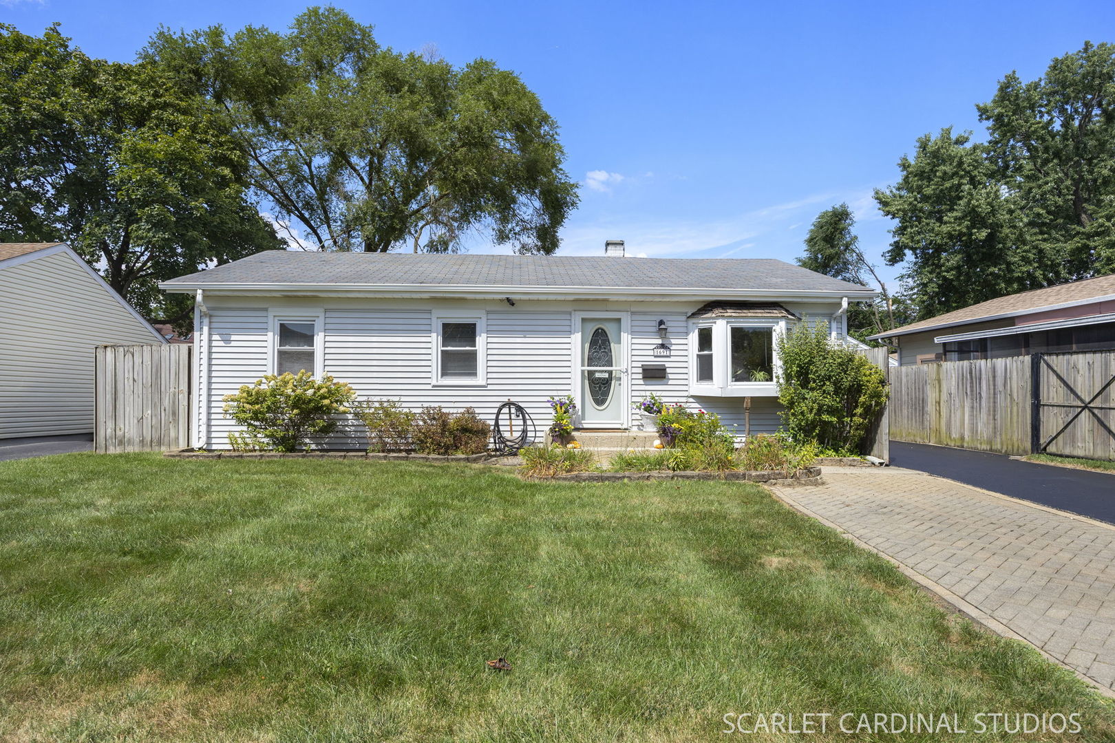 1691 Charles Drive Property Photo 2