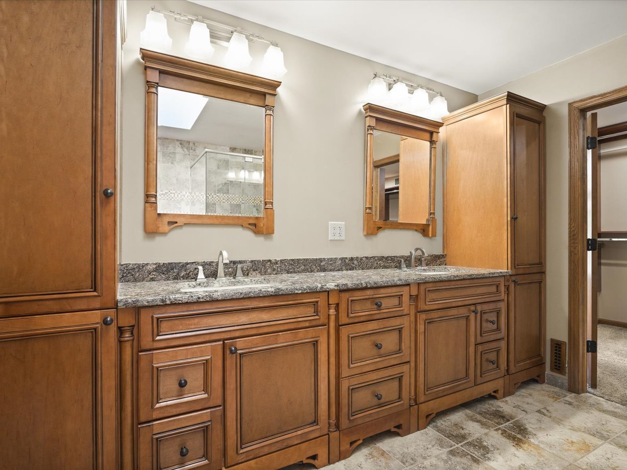 10230 Heatherridge Lane Property Photo 18
