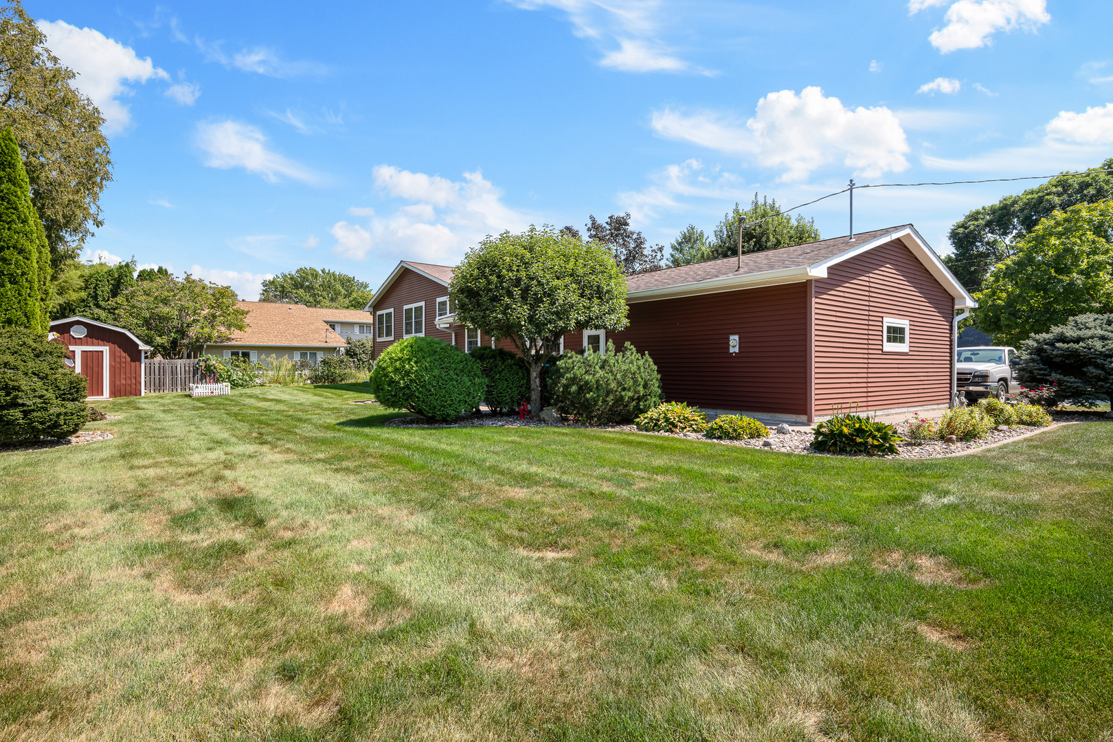 126 W 28th Avenue Property Photo 6