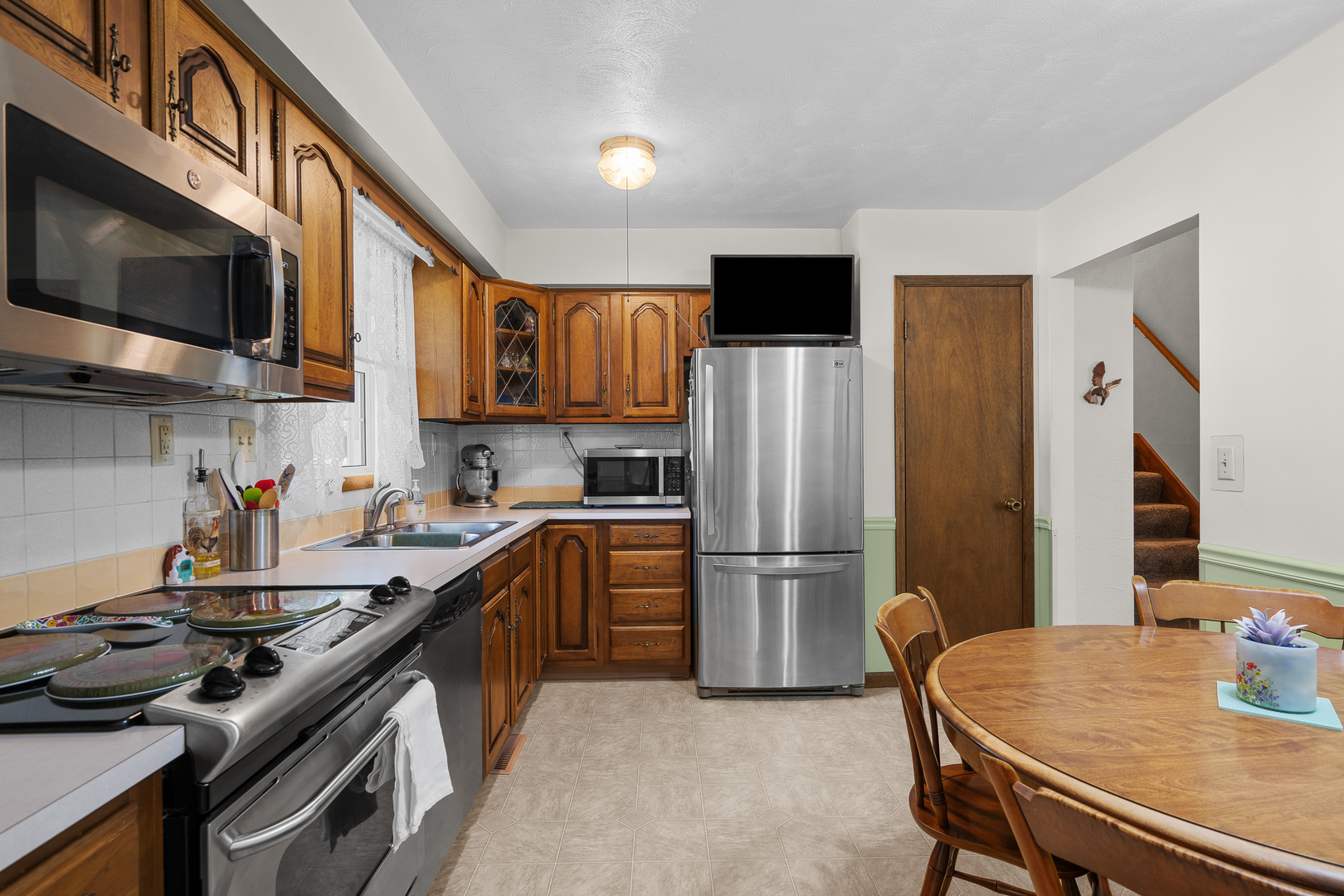 126 W 28th Avenue Property Photo 18