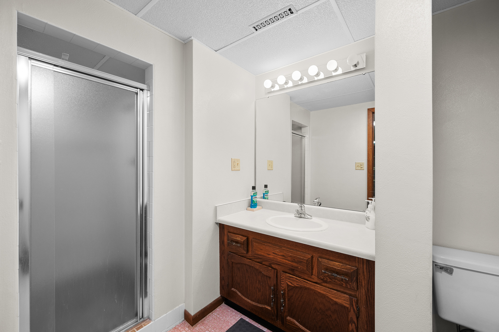 126 W 28th Avenue Property Photo 42