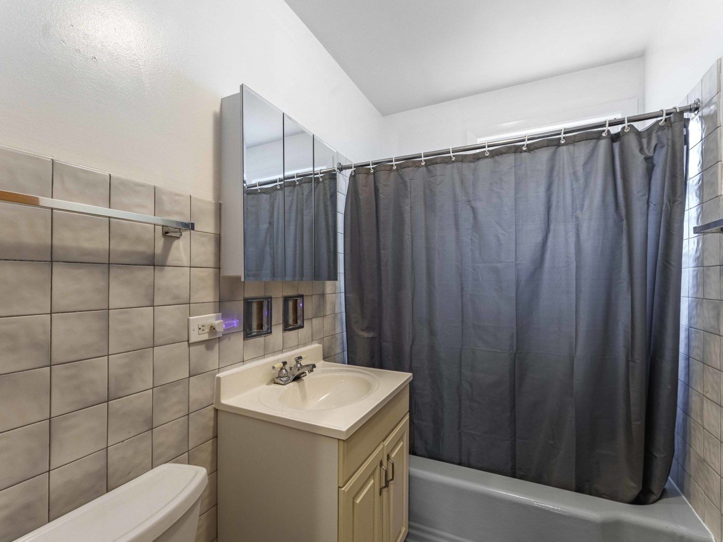2830 Willow Street Property Photo 10