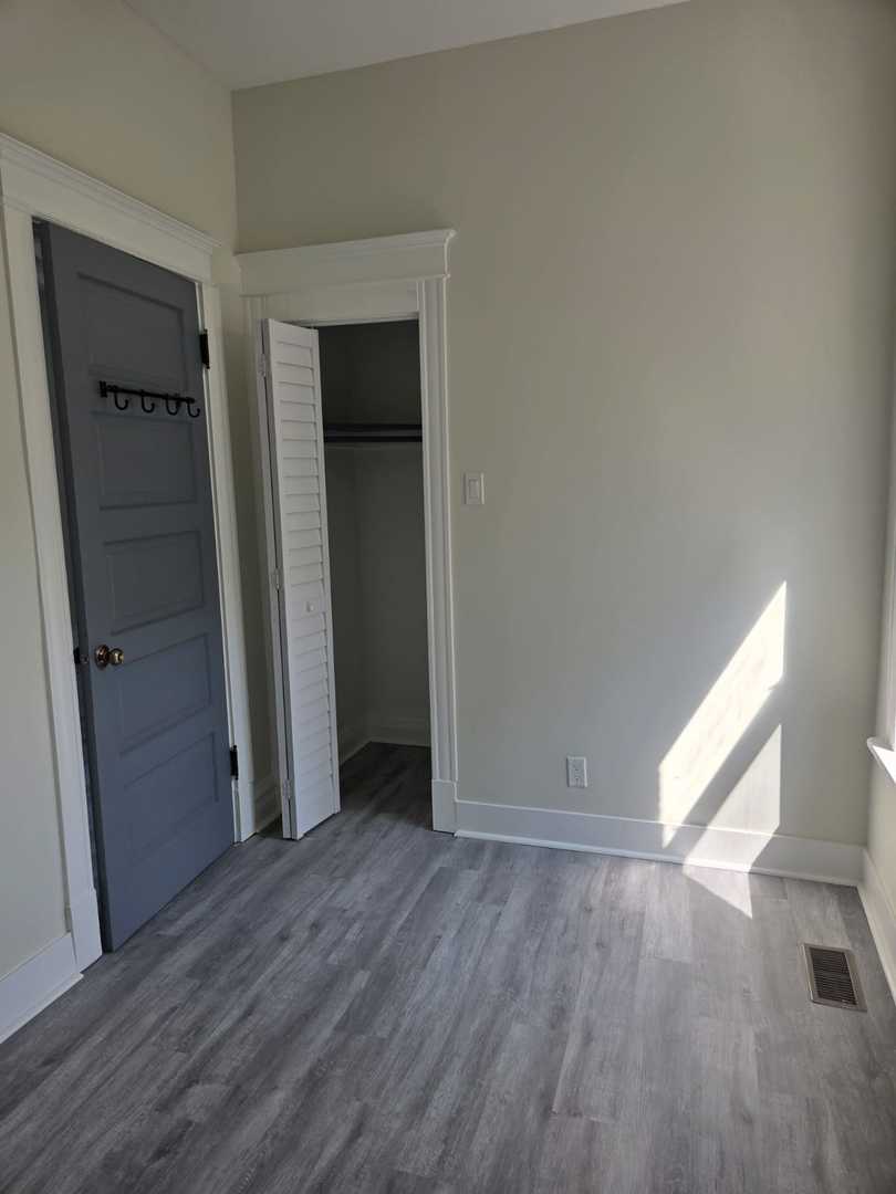 6207 S Bishop Street 1 Property Photo 11