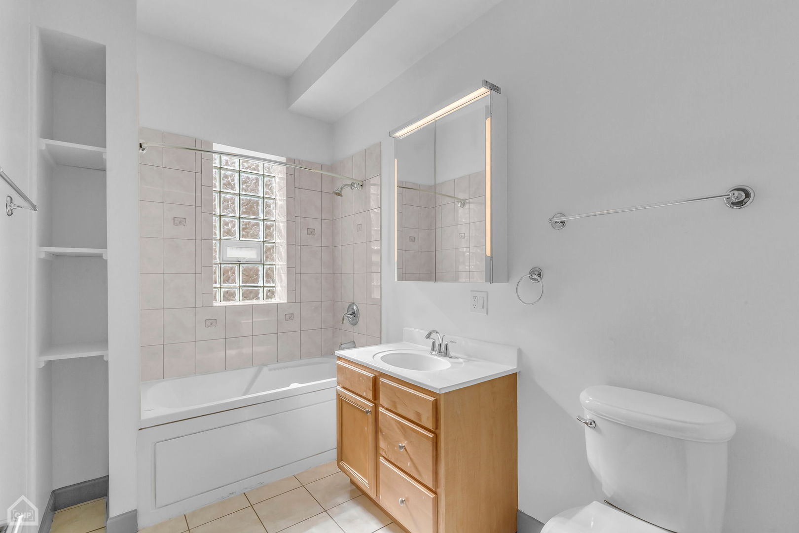 4745 S St. Lawrence Avenue Property Photo 25