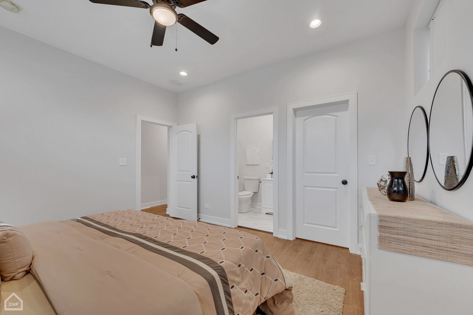 3920-34 S Calumet Avenue Property Photo 23