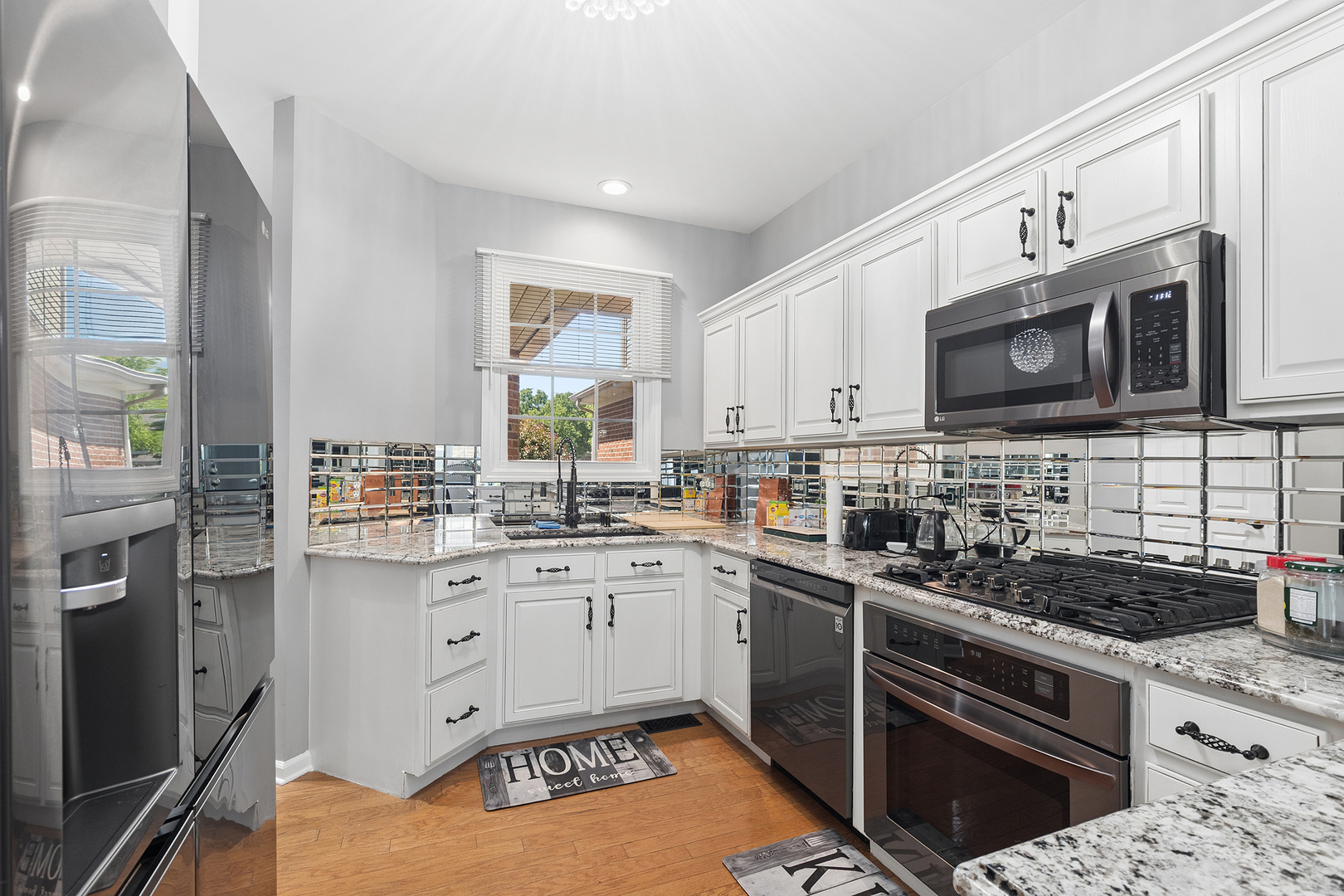 13337 Ash Court Property Photo 6
