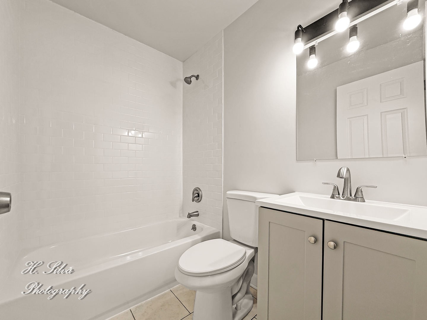 20 Arrowhead Drive 10 Property Photo 8