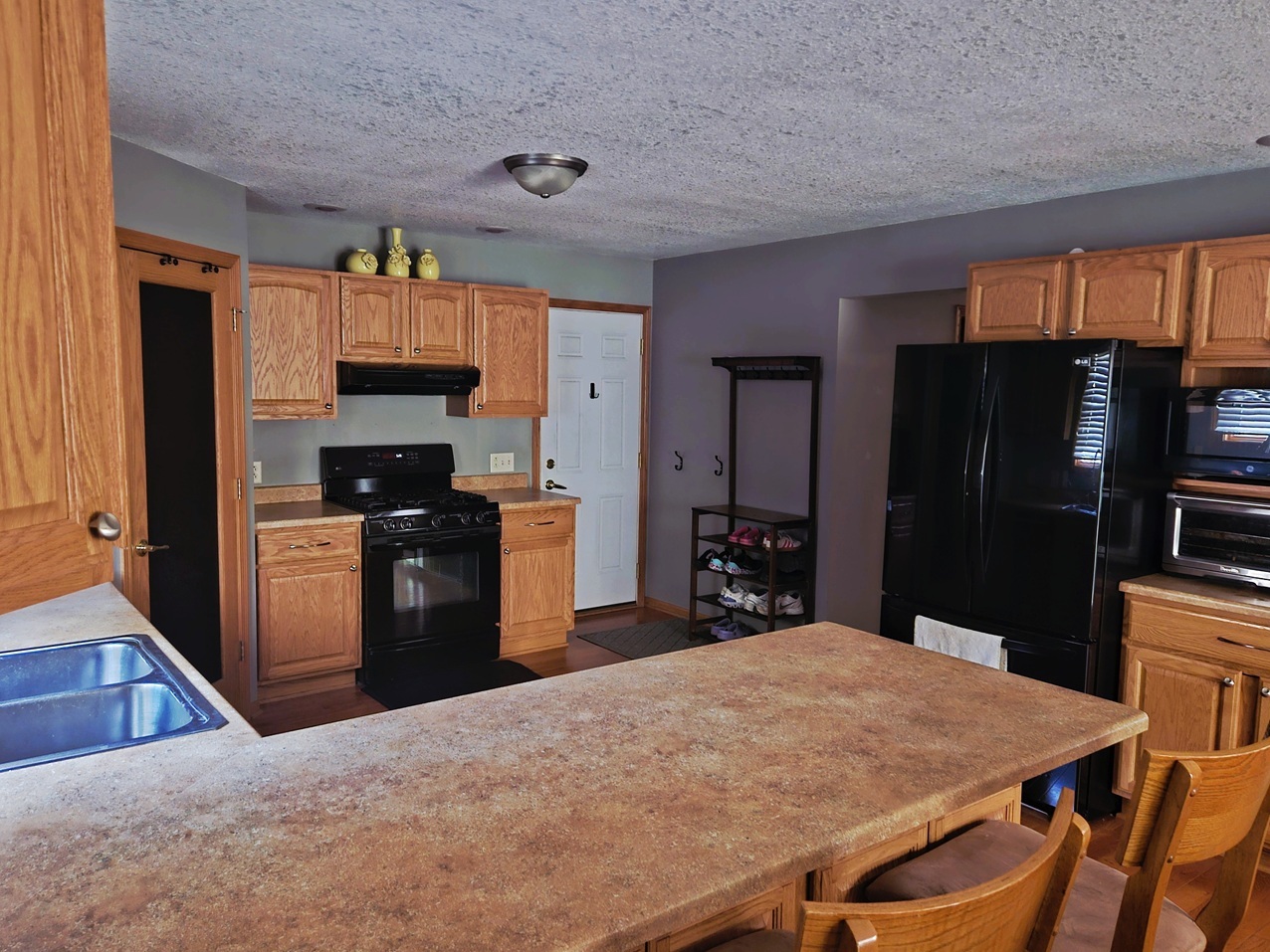 404 E Buffalo Street Property Photo 9