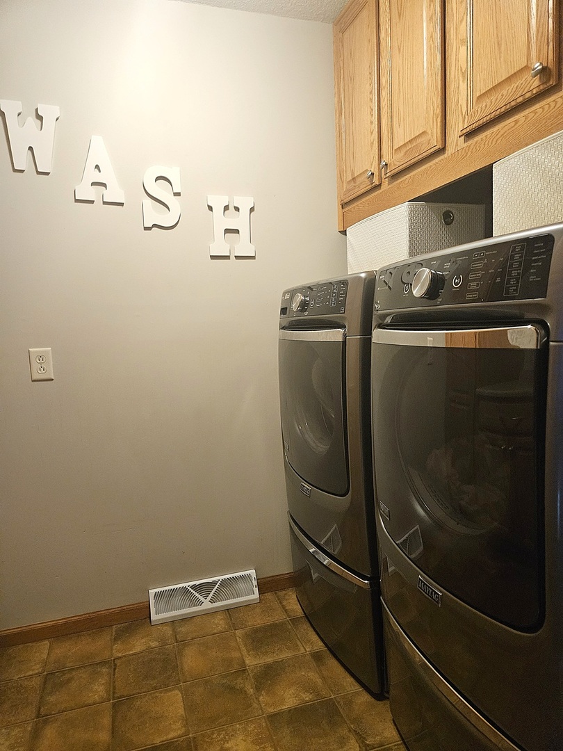 404 E Buffalo Street Property Photo 23