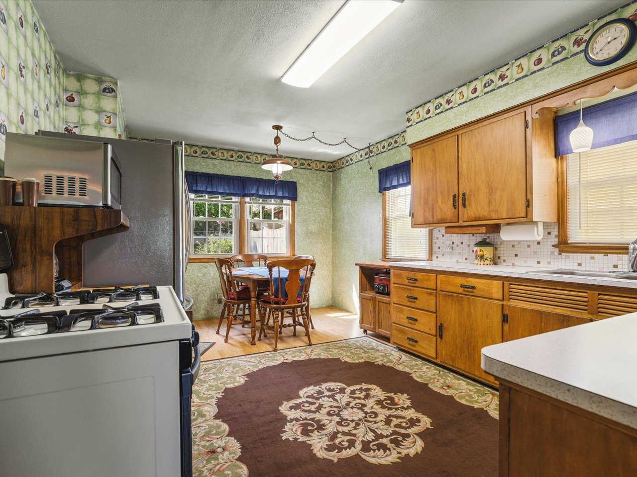 205 Saint Louis Avenue Property Photo 13