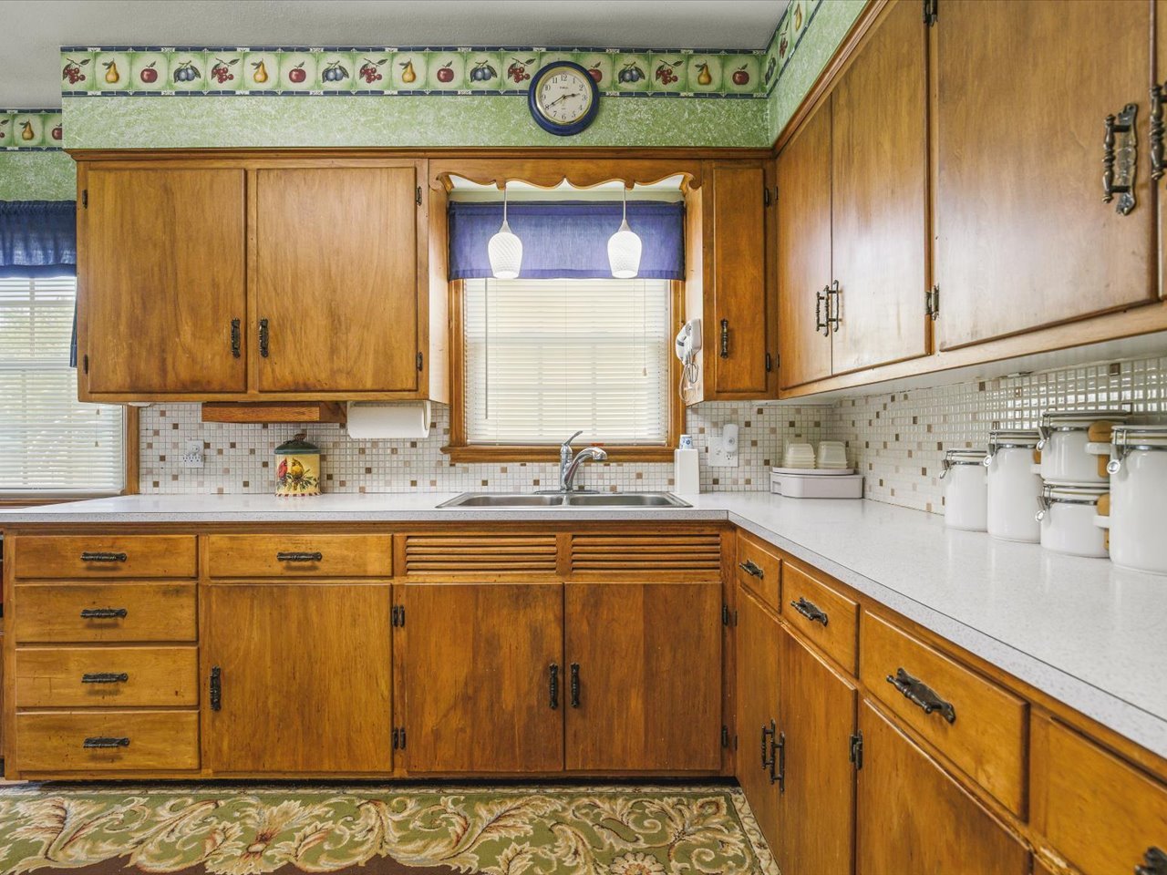 205 Saint Louis Avenue Property Photo 14
