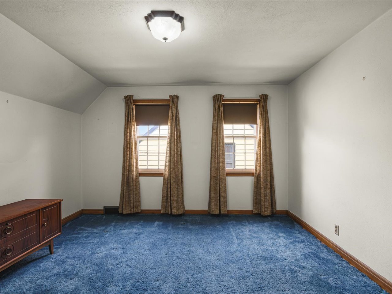 205 Saint Louis Avenue Property Photo 22