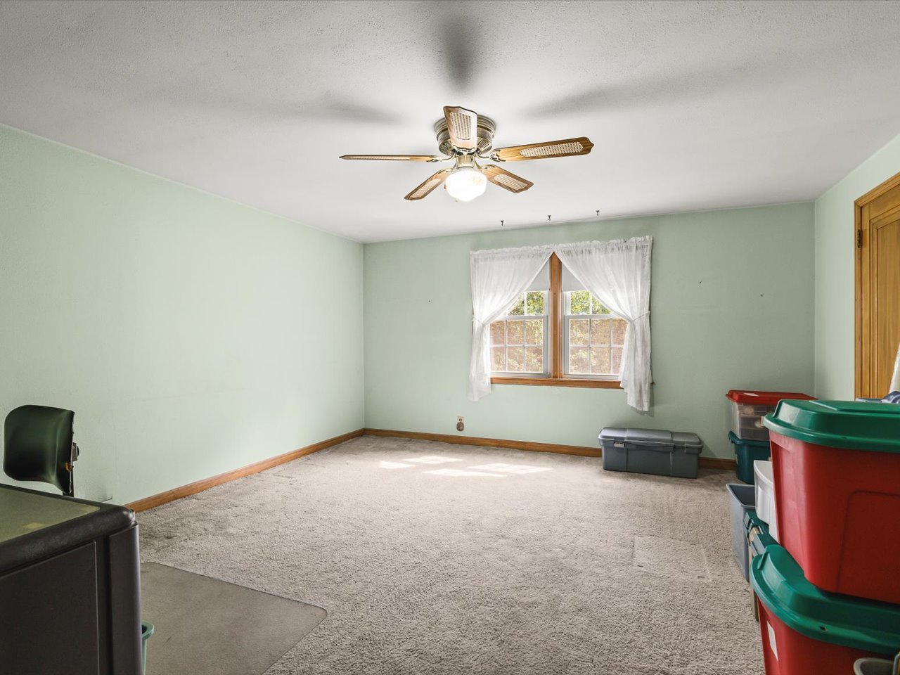 205 Saint Louis Avenue Property Photo 27