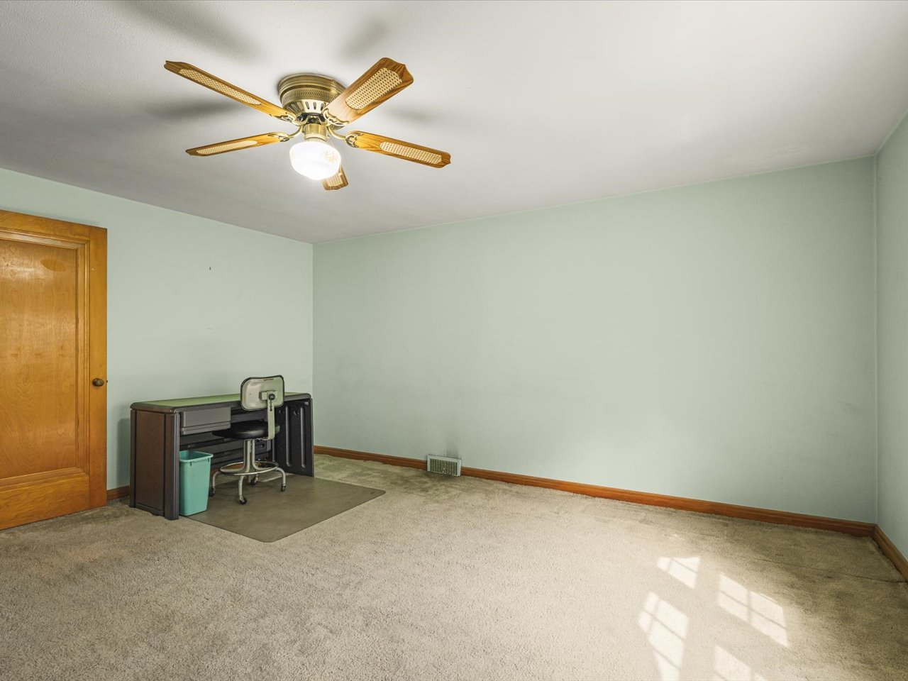 205 Saint Louis Avenue Property Photo 28