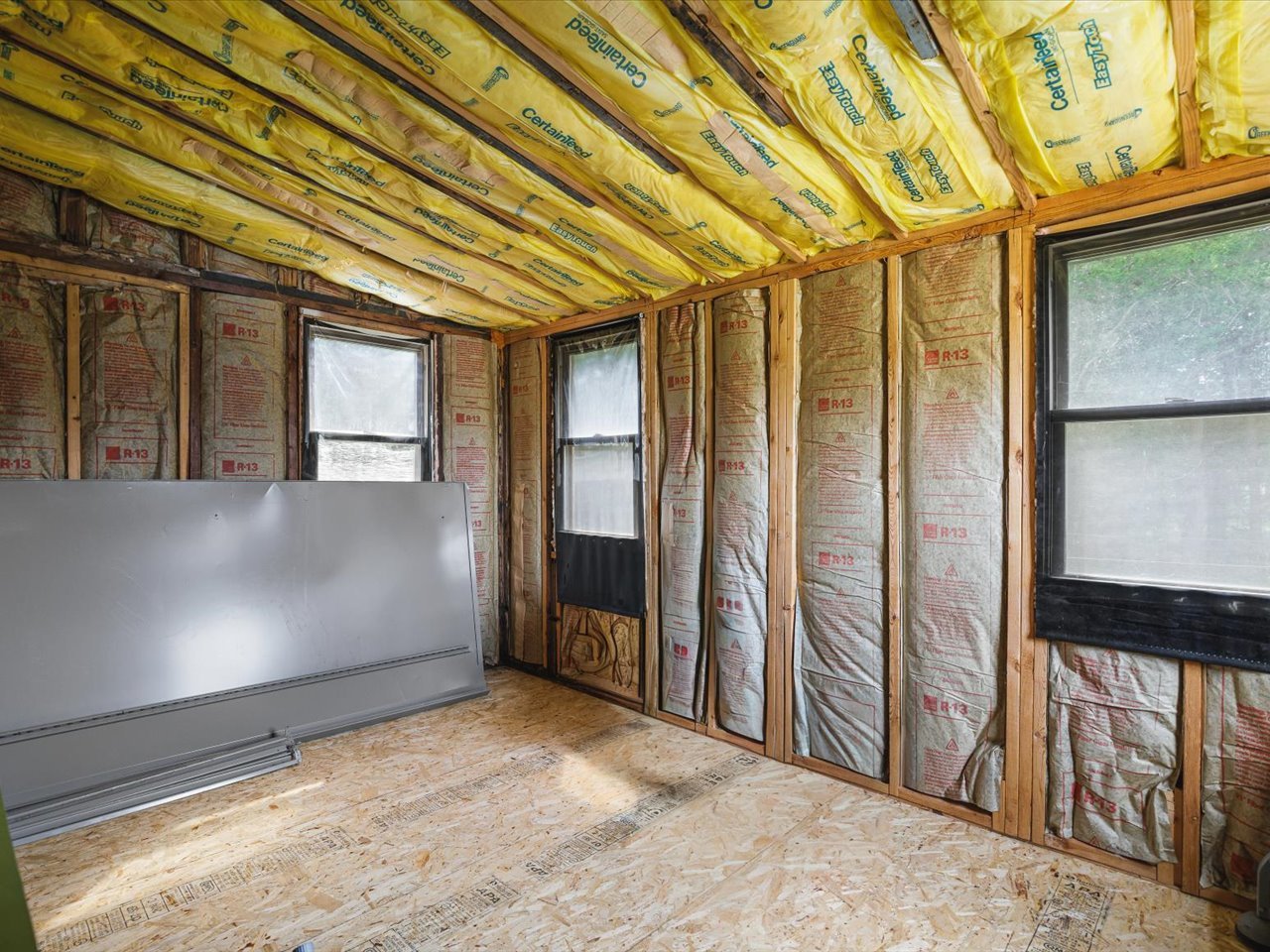 205 Saint Louis Avenue Property Photo 29