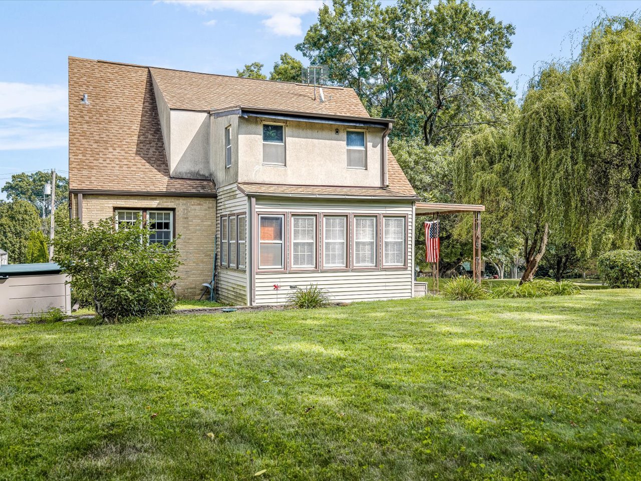 205 Saint Louis Avenue Property Photo 32