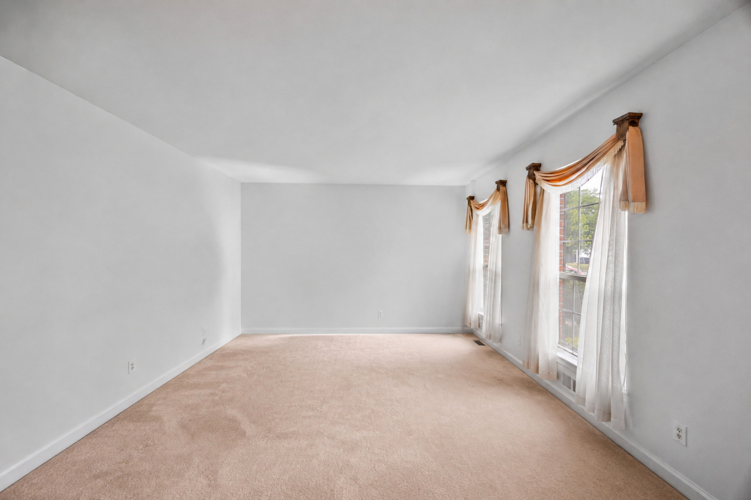 132 Treehouse Road Property Photo 4