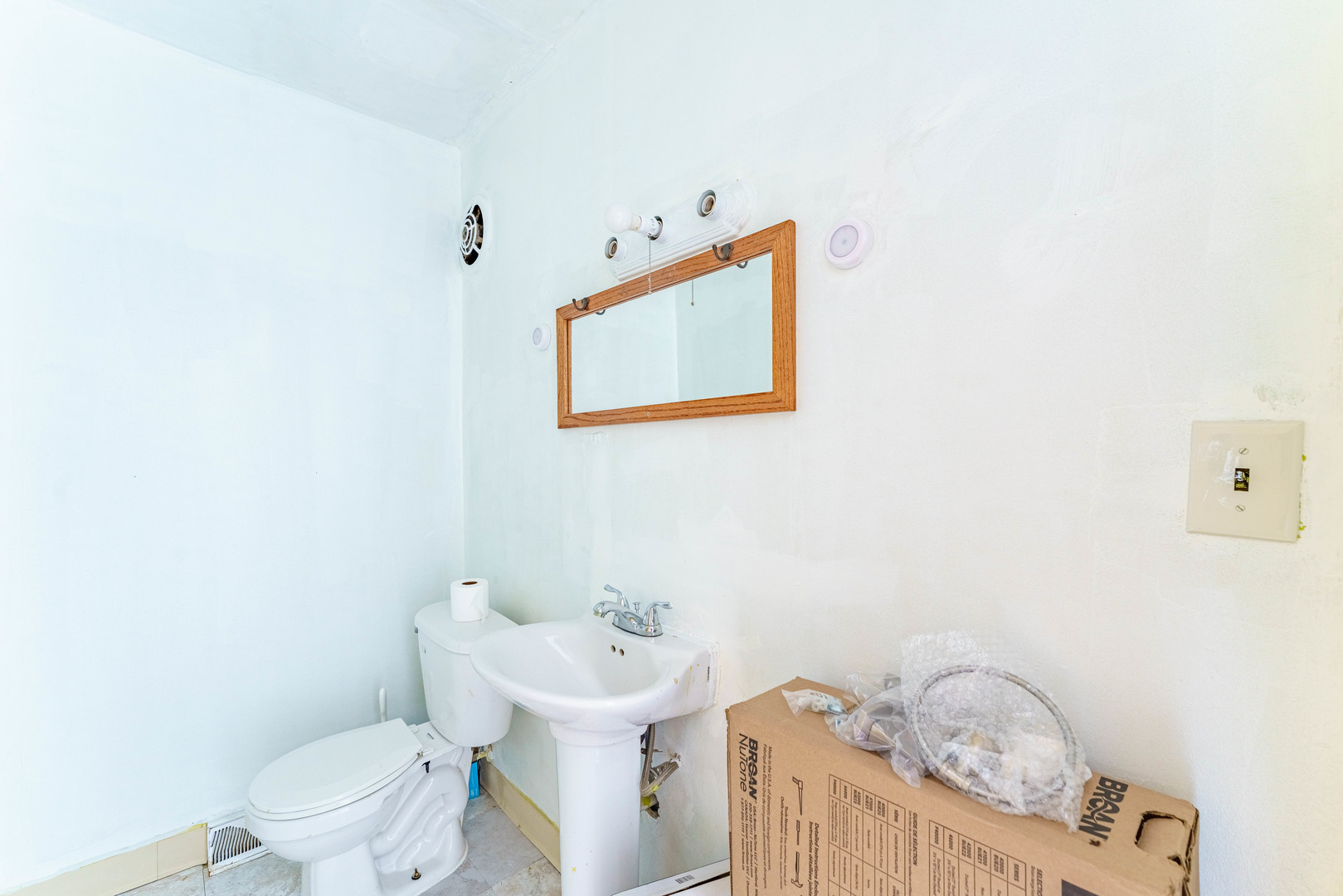 1370 Fargo Avenue E Property Photo 10