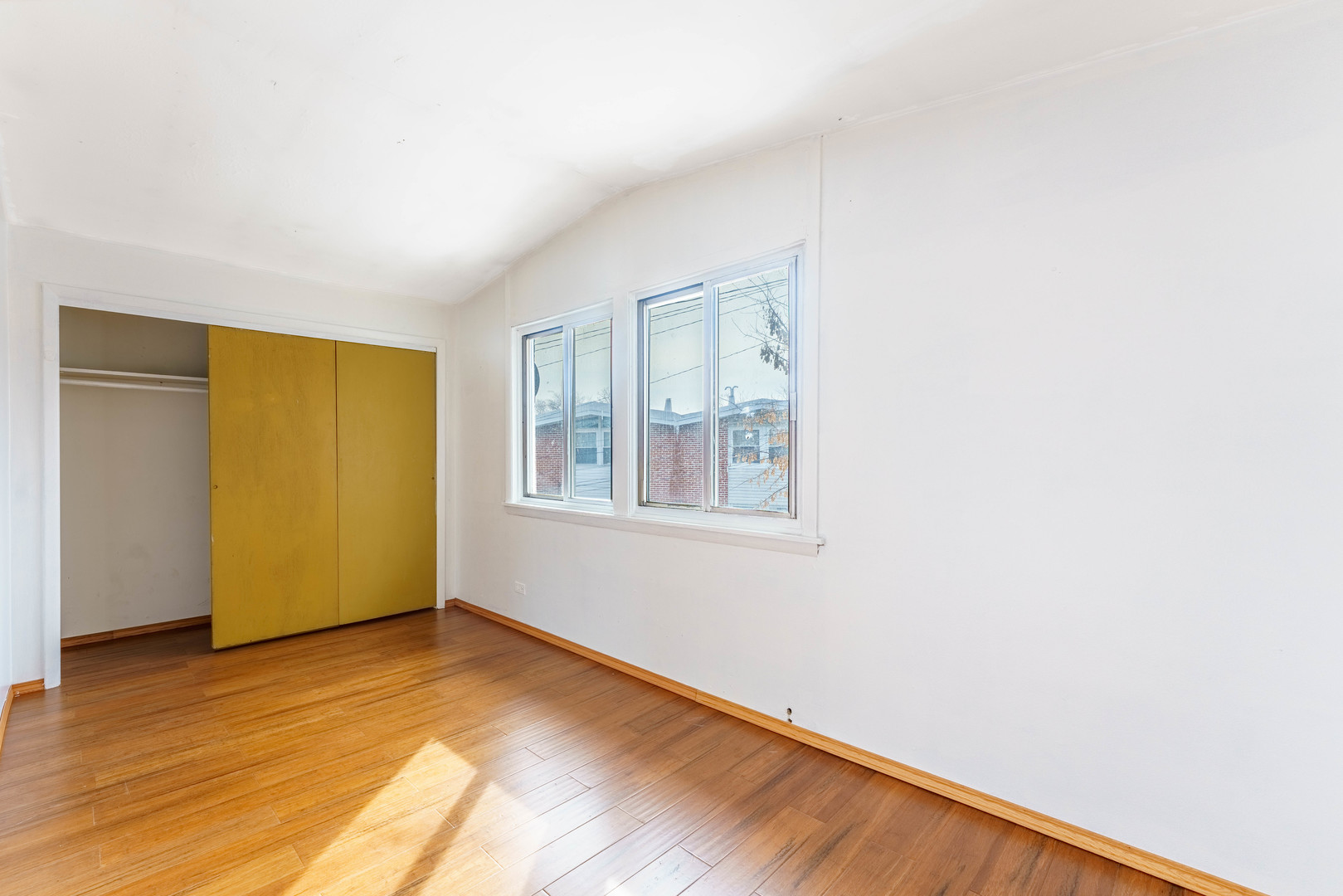 1370 Fargo Avenue E Property Photo 18