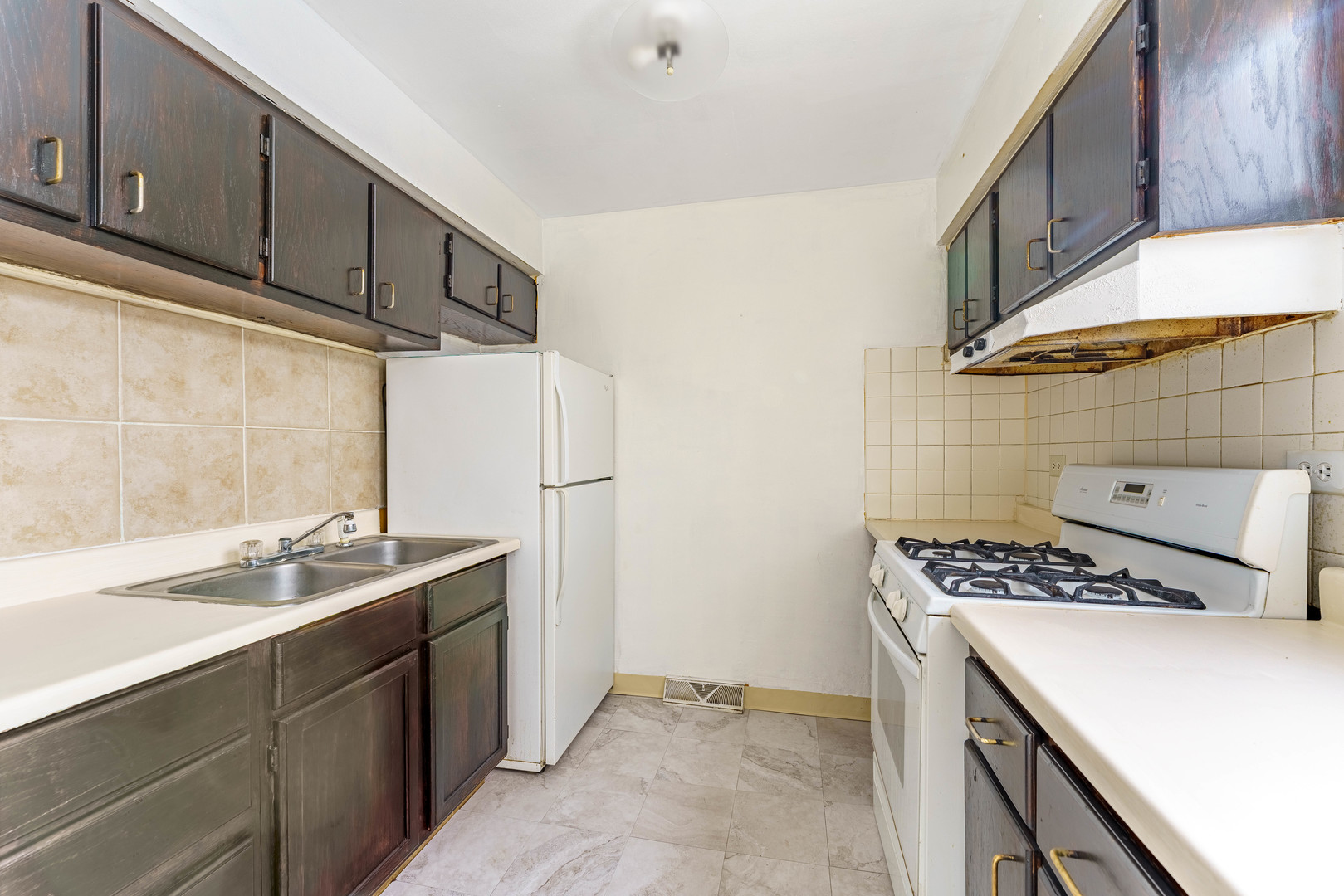 1370 Fargo Avenue E Property Photo 20