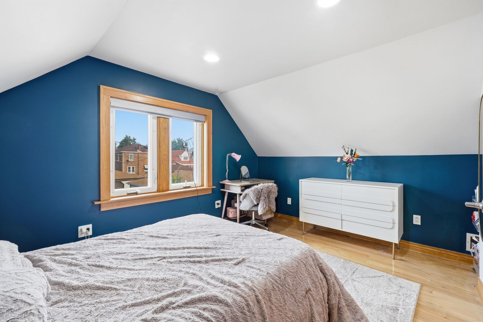 5421 S Kildare Avenue Property Photo 12