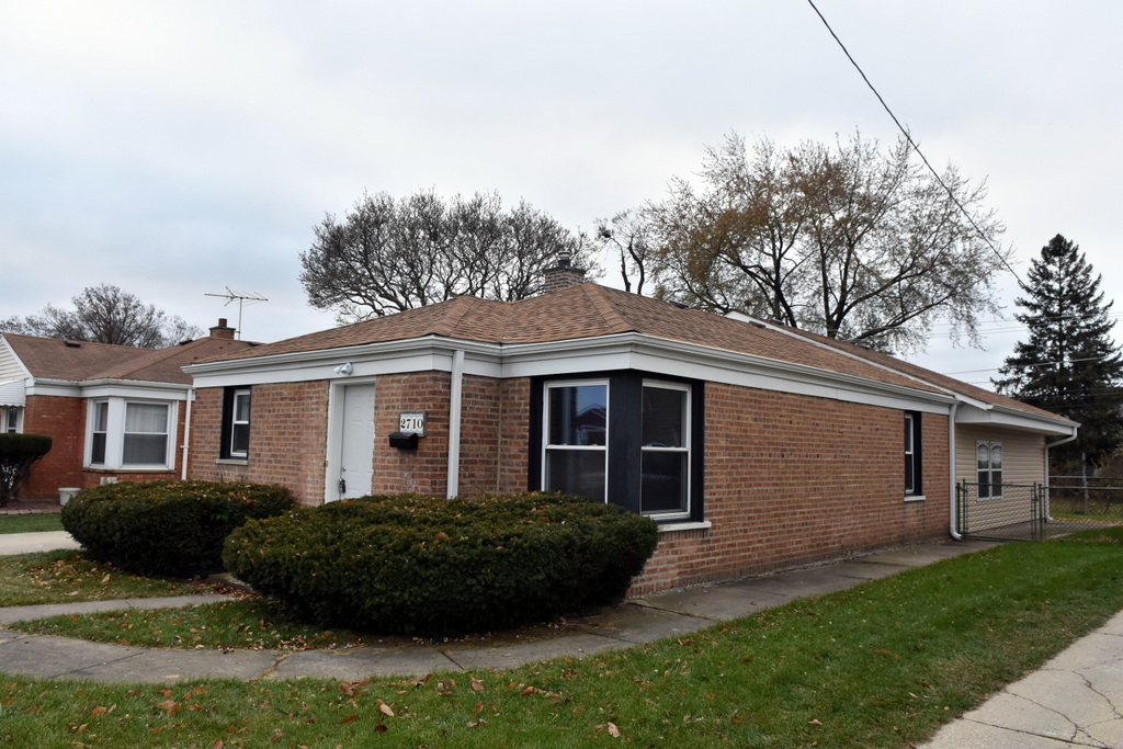 2710 Reuter Street Property Photo 1