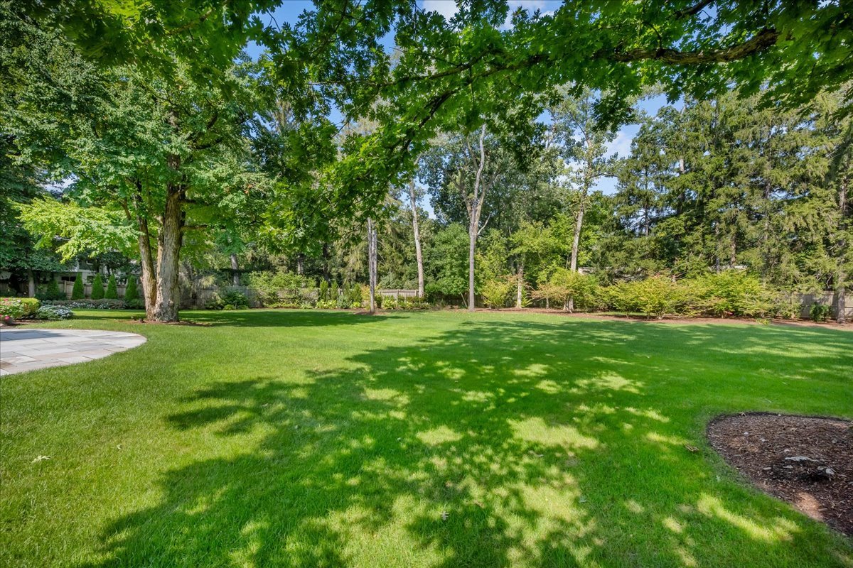586 Spruce Avenue Property Photo 43