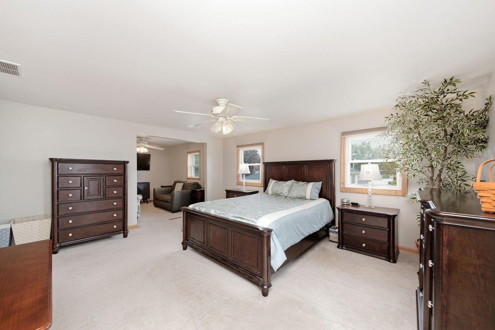 7211 Stickney Avenue Property Photo 14