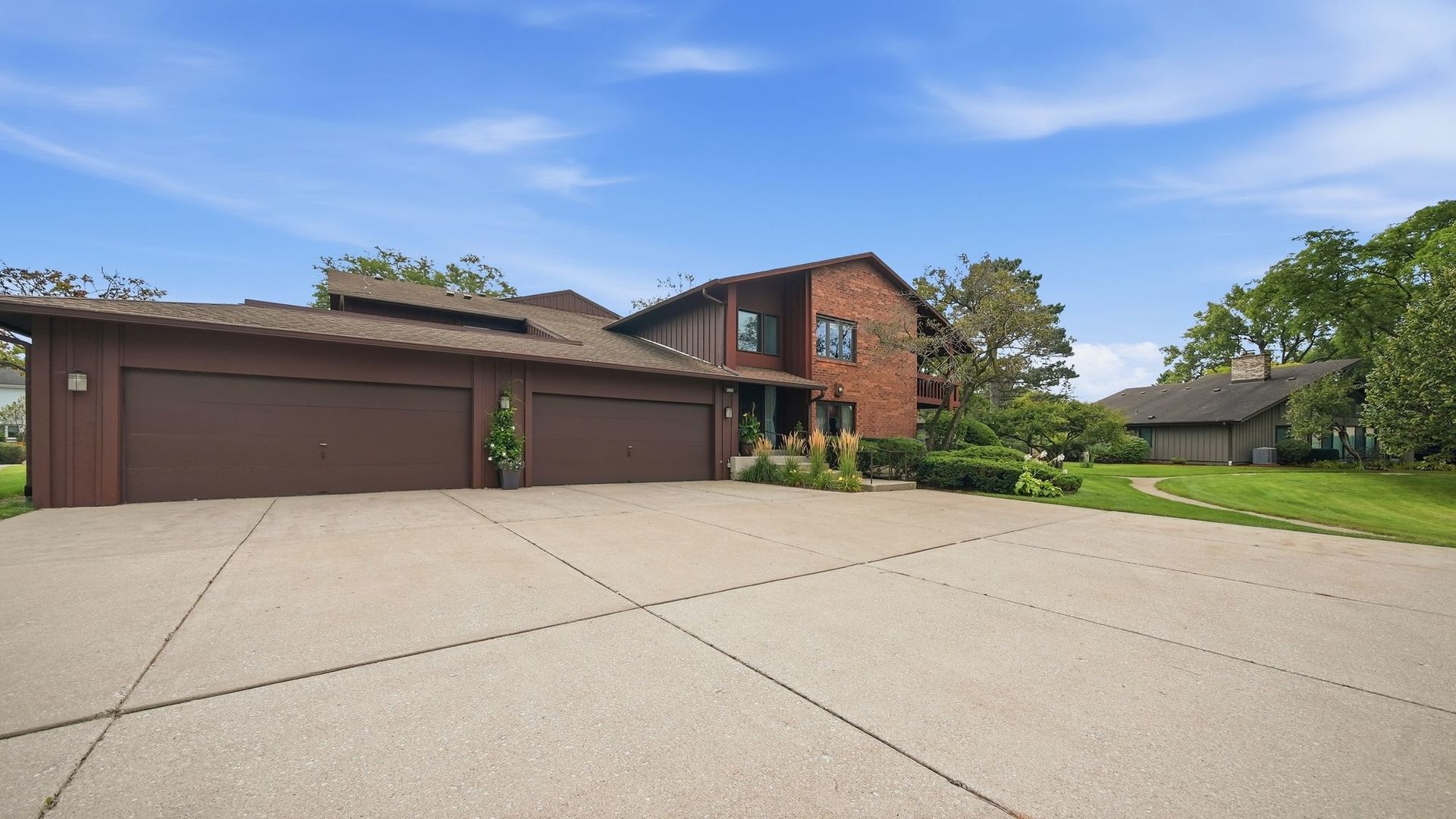 3105 Toulon Drive Property Photo 2