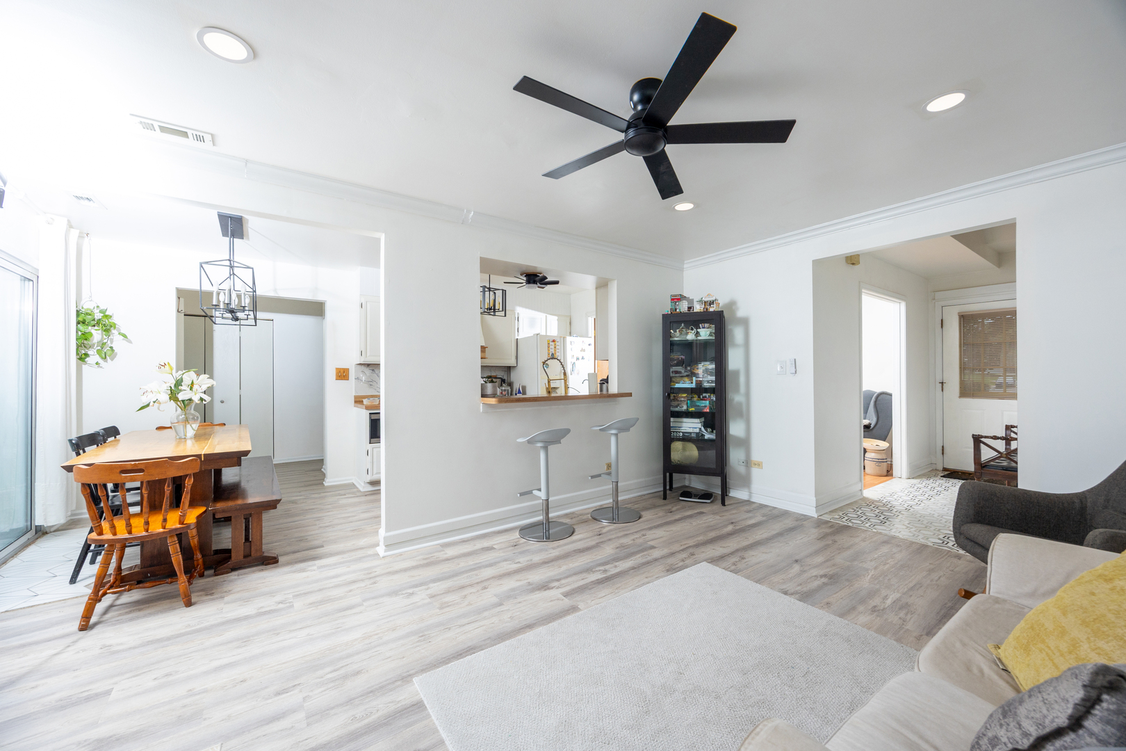 5117 Pembrook Court Property Photo 6