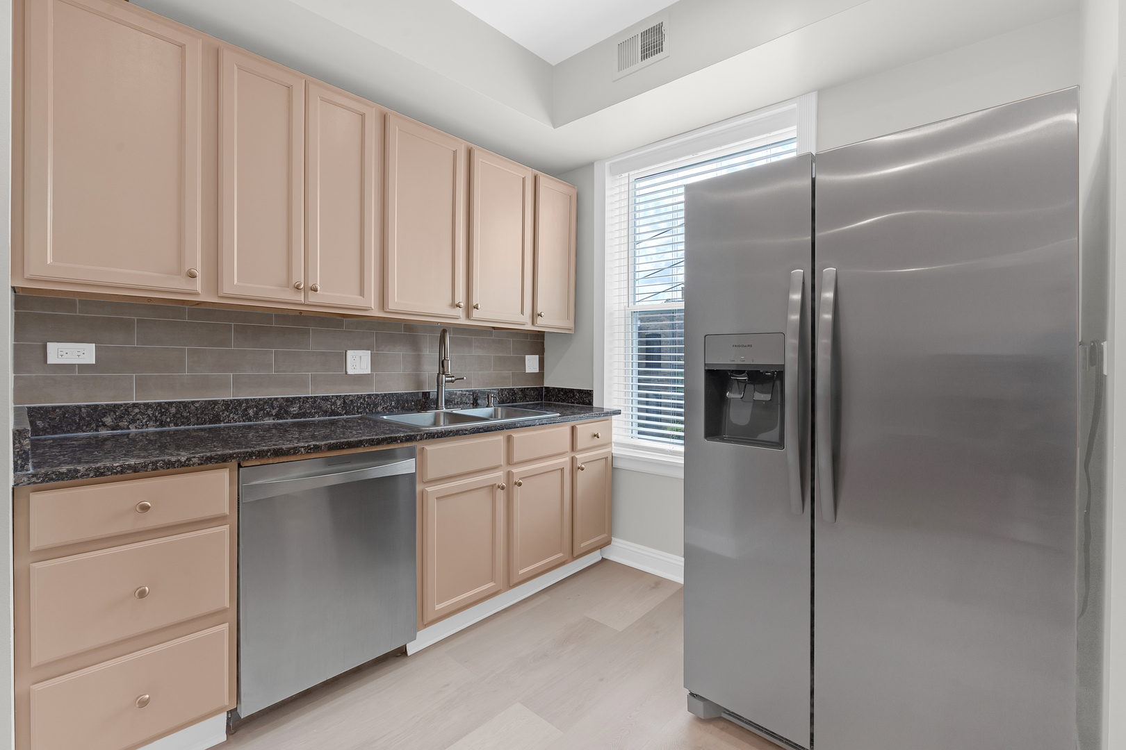 2622 N Spaulding Avenue 3n Property Photo 10