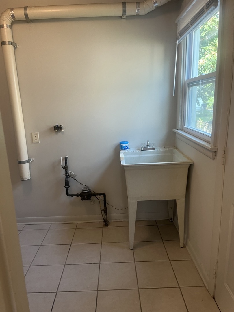 16872 Shea Avenue Property Photo 21