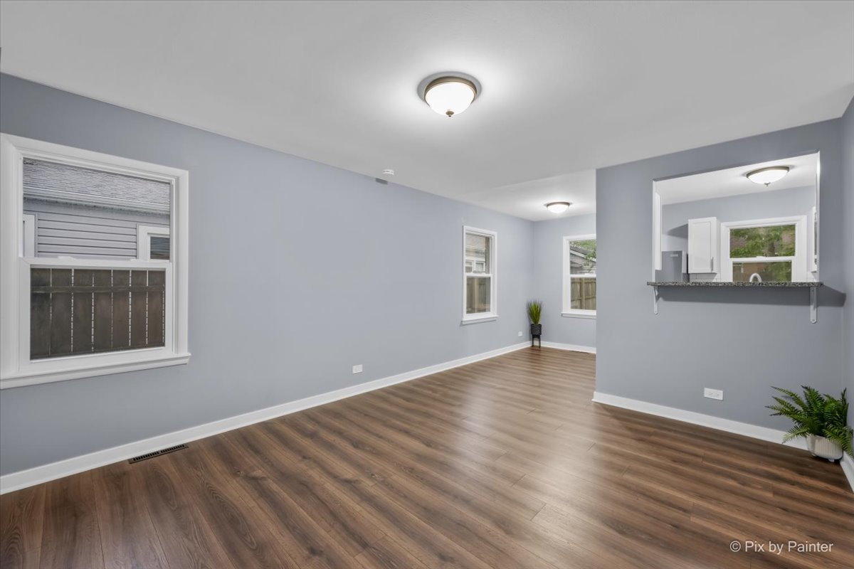 1706 North Avenue Property Photo 9