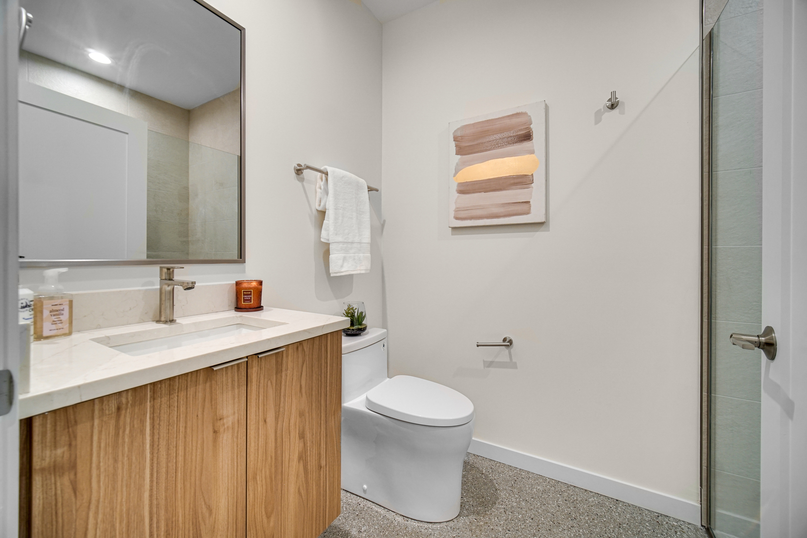 6216 S Woodlawn Avenue B Property Photo 10